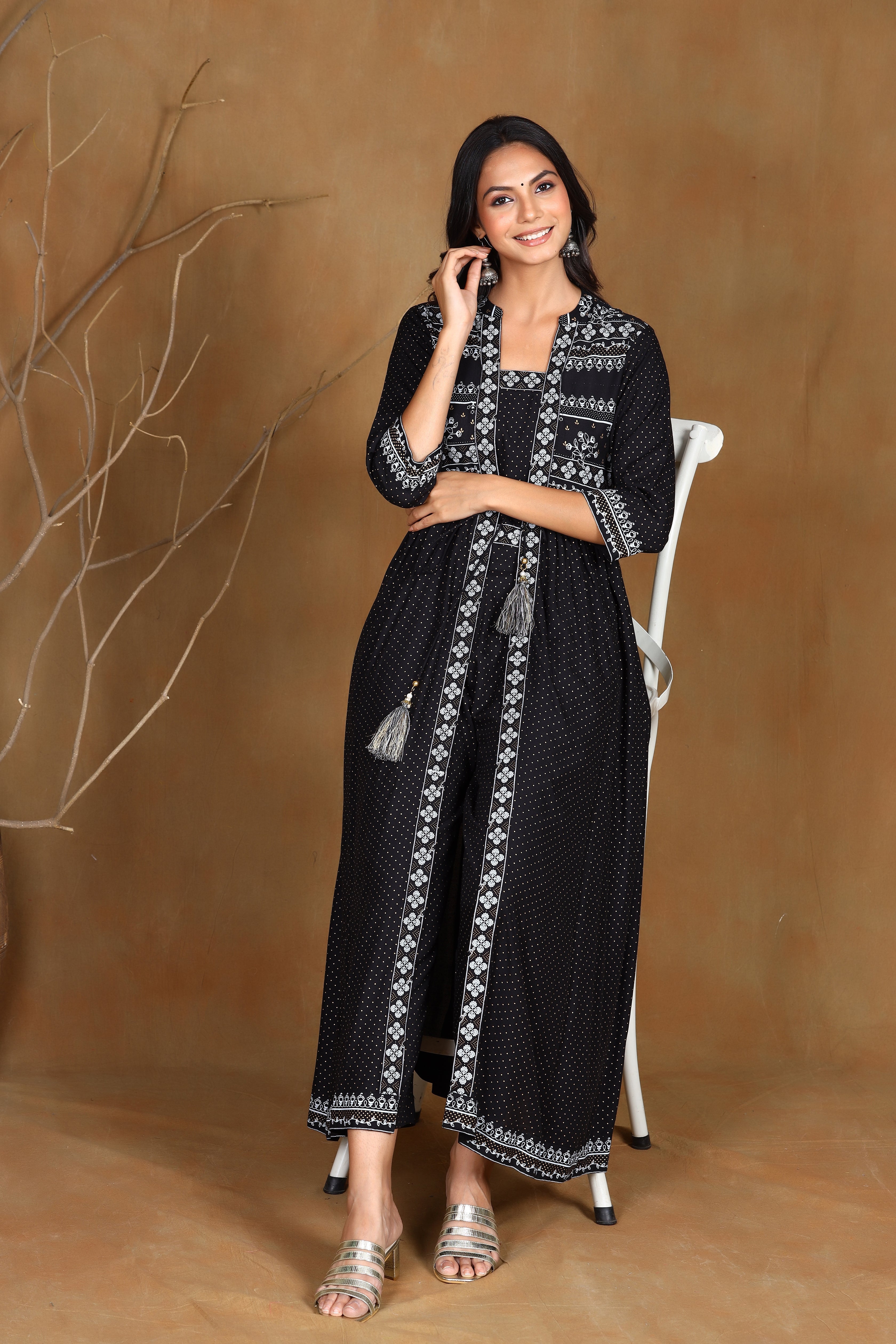 Women's Embroidered Work Georgette Ethnic Jacket With Kurti And Pant Set  (Black) (MAK80) - Modestouze Attires - 4291984